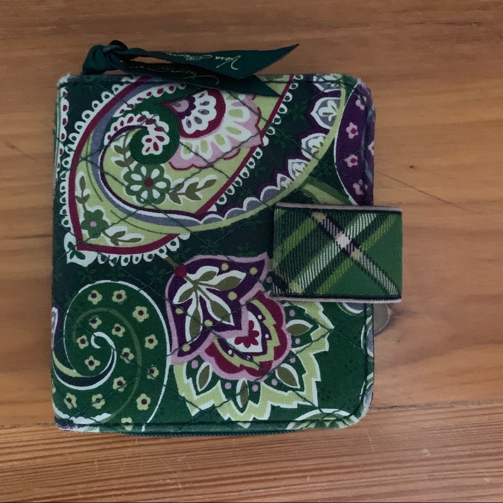 Vera Bradley green patterned wallet